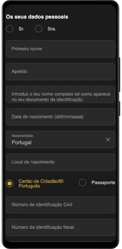 Formulário de dados pessoais otimizado para ecrã tátil no registo ESC